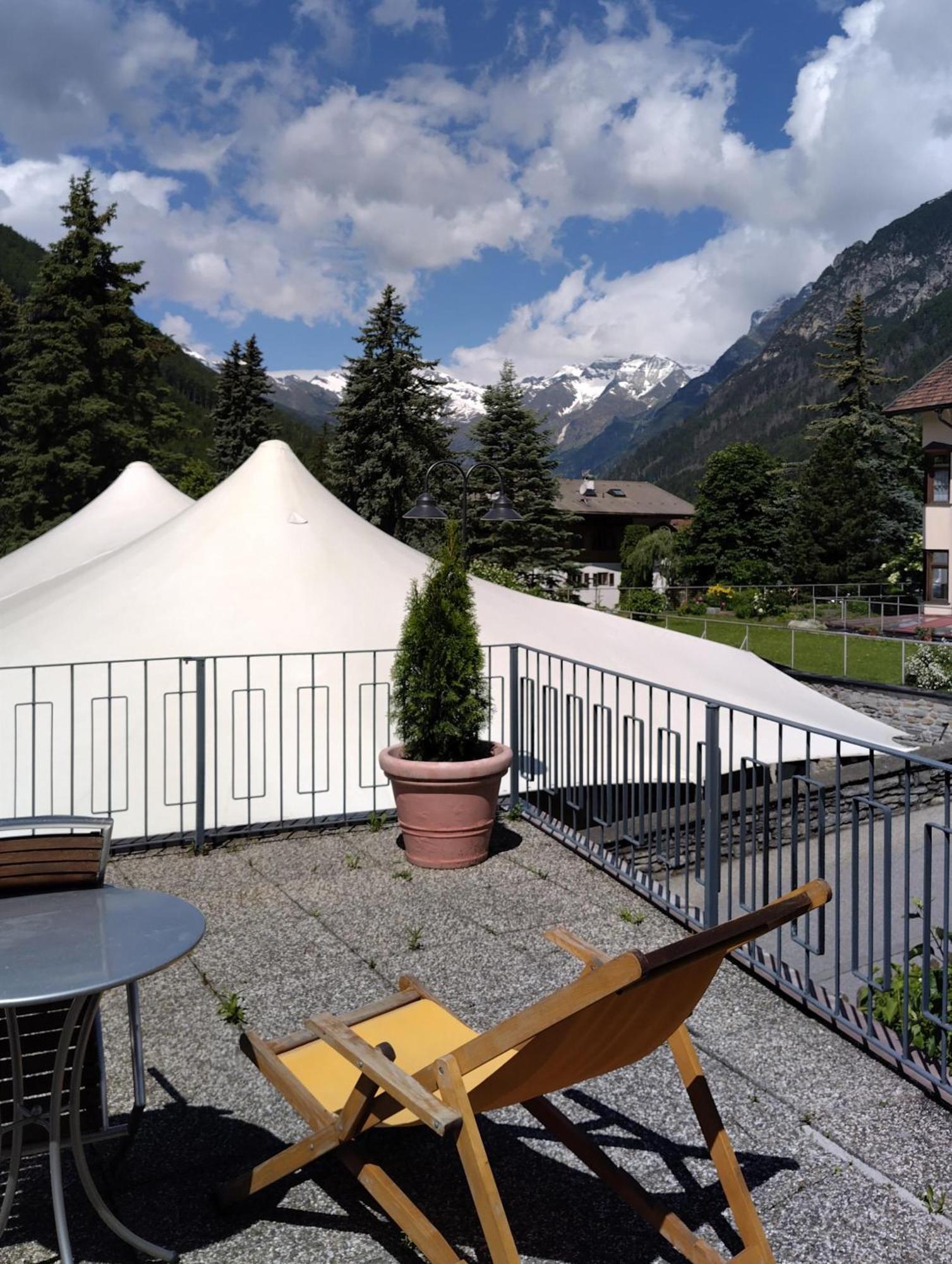 Hotel Schuster Colle Isarco Esterno foto